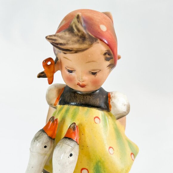 Goebel Hummel TMK2 Early 1950's Goose Girl Figurine, Early Mark Germany - Picture 7 of 9
